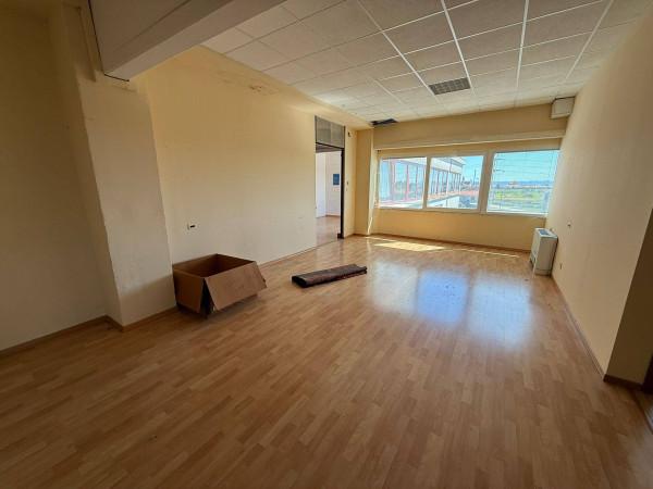Ufficio in Via Moncrivello, Cigliano, {3} - Foto 1
