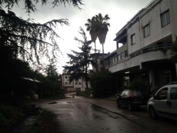 Stabile - Palazzo in Via Tenente Michele Giovanni Losco, Poggiomarino, {3} - Foto 2