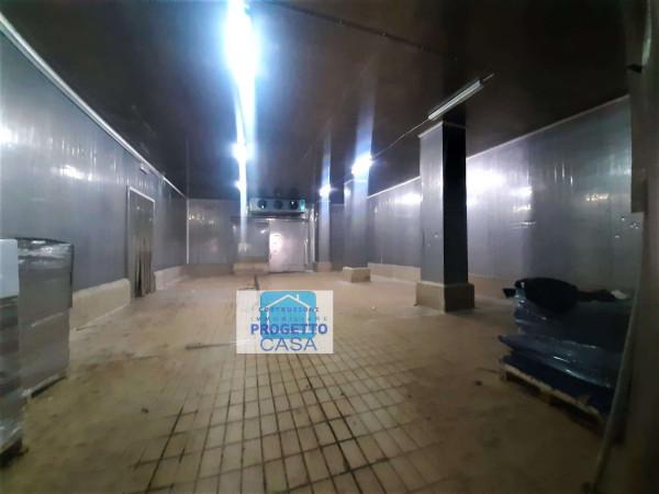 Magazzino in Via Tavani Snc, Somma Vesuviana, {3} - Foto 2