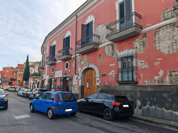 Negozio in Via Mercato Vecchio, Somma Vesuviana, {3} - Foto 1
