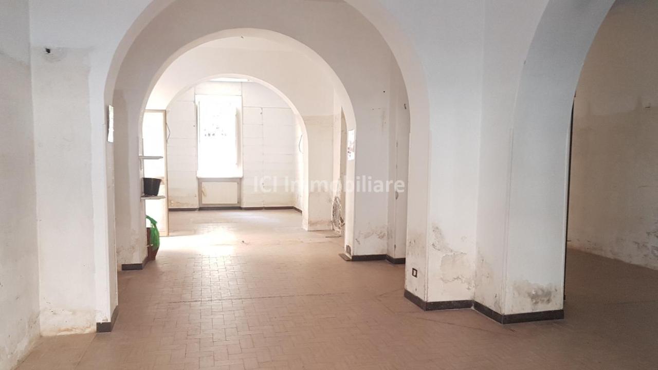 Negozio in , Savona, {3} - Foto 2