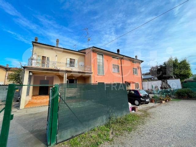 3-room flat in Via Montello 13, Gambara - Photo 1