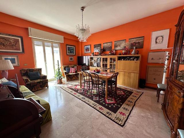 4-room flat in {3}, Via Amendola - Photo 1