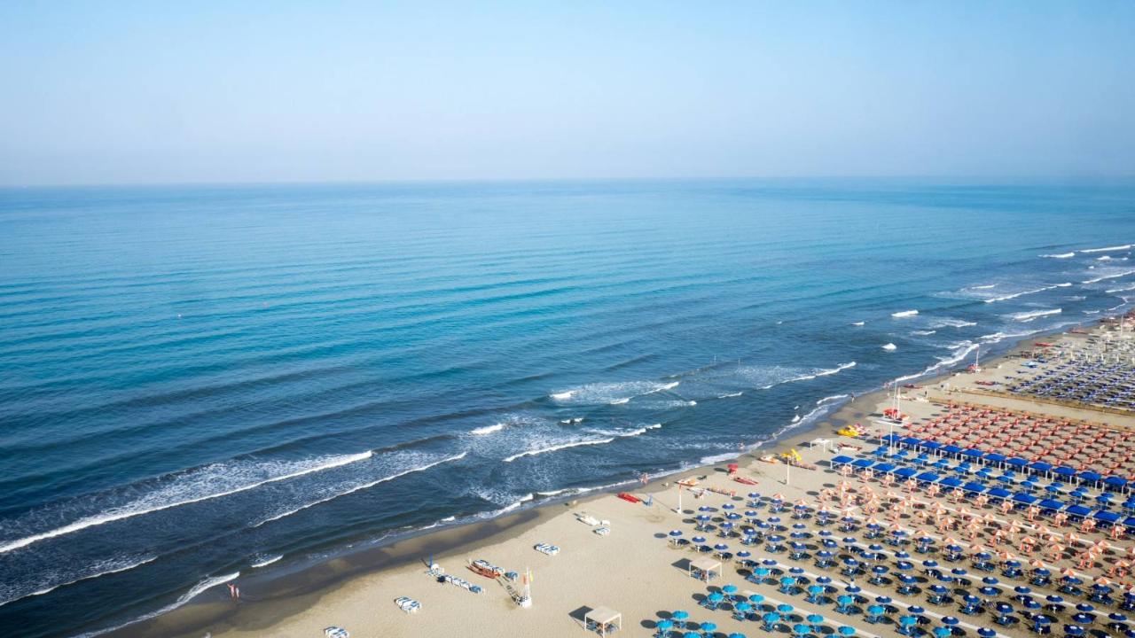 Stabilimento balneare in , Camaiore, {3} - Foto 1