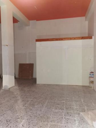 Negozio in Via Galeazzo di Tarsia, Catanzaro, {3} - Foto 1