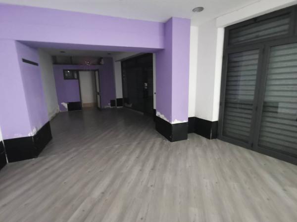 Negozio in Viale Magna Grecia 194, Catanzaro, {3} - Foto 2