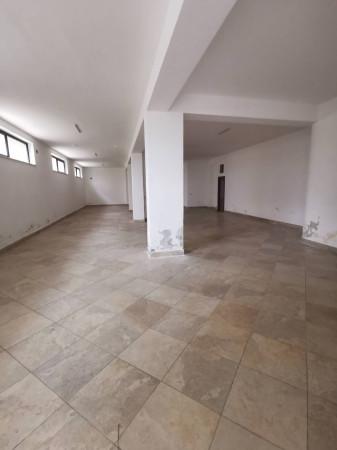 Negozio in Viale Crotone, Catanzaro, {3} - Foto 2