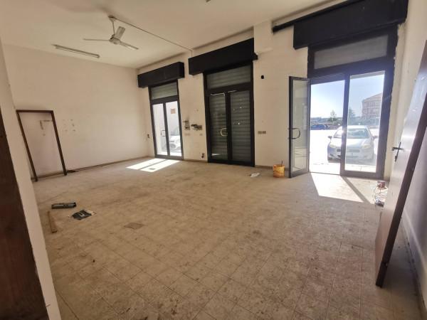 Negozio in Via Nazionale, Sellia Marina, {3} - Foto 1