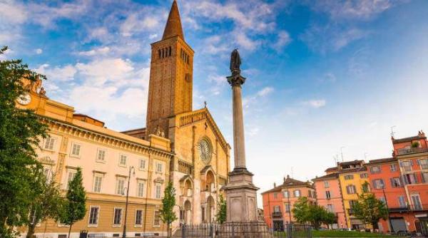 Negozio in Piazza Duomo, Piacenza, {3} - Foto 1