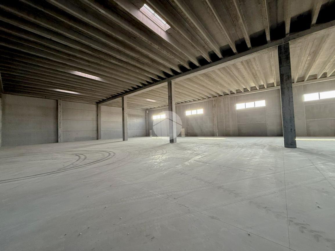 Capannone in Via dell'Industria 1, Romano Di Lombardia, {3} - Foto 2