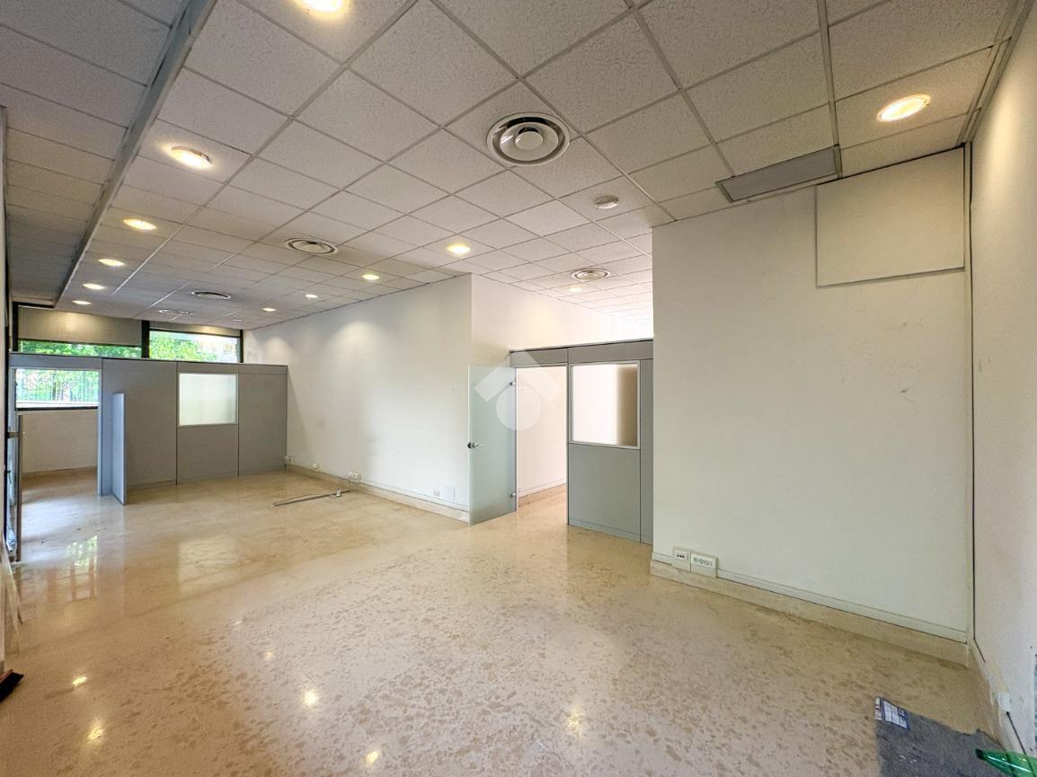 Negozio in Corso Giacomo Matteotti 9, Lecco, {3} - Foto 1