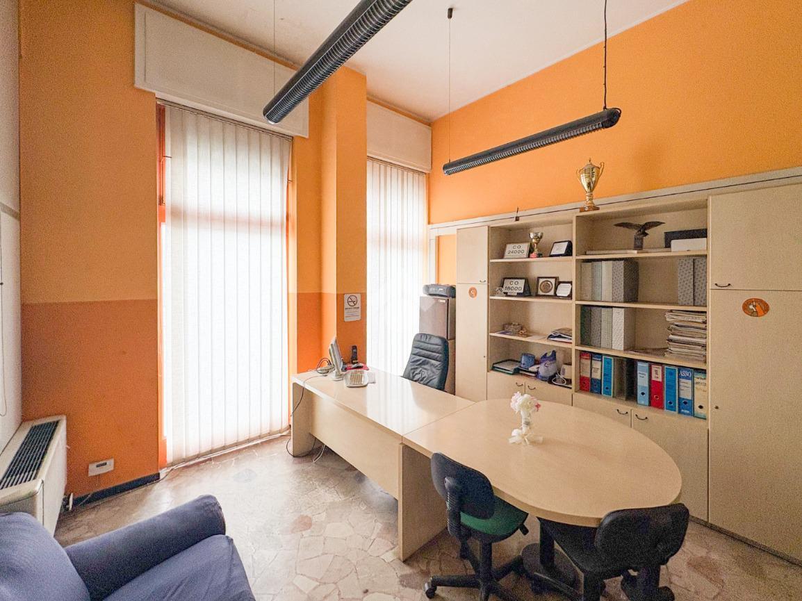 Ufficio in Via Roma, Malgrate, {3} - Foto 1
