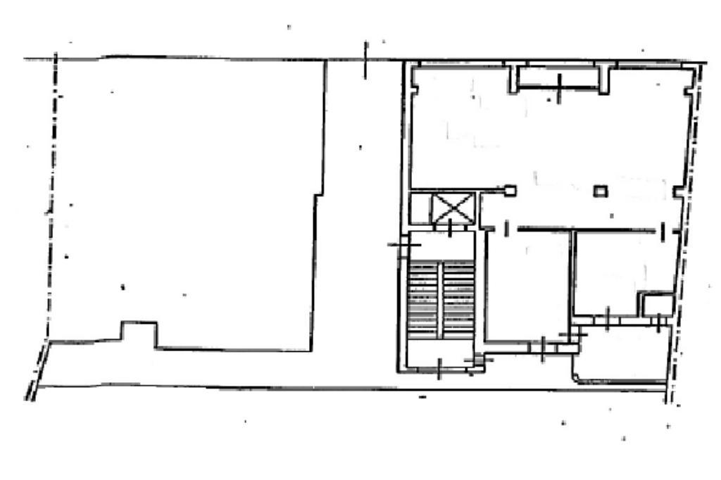 Negozio in Via Fratelli Cairoli 22, Lecco, {3} - Planimetria 1