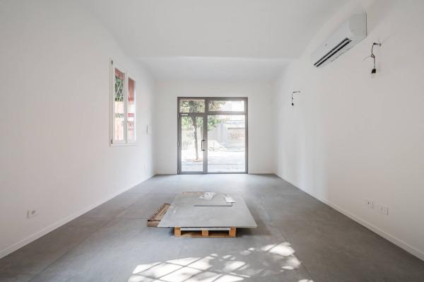Negozio in Viale Edmondo De Amicis 45, Carpi, {3} - Foto 2