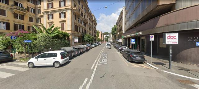 Shop in Via Salaria, Roma - Photo 1