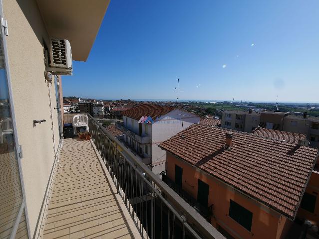 4-room flat in Via Enrico Toti 7, San Salvo - Photo 1