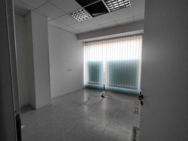 Ufficio in Via Francesco Angeloni, Terni, {3} - Foto 2