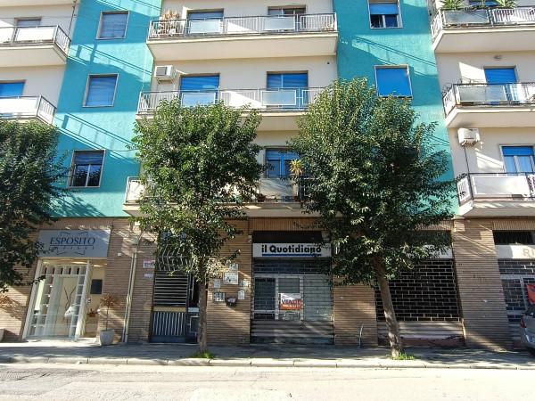 Negozio in Via Panebianco 21, Cosenza, {3} - Foto 1