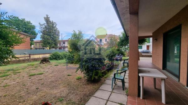 Negozio in Via Archelao 1, Pizzighettone, {3} - Foto 2