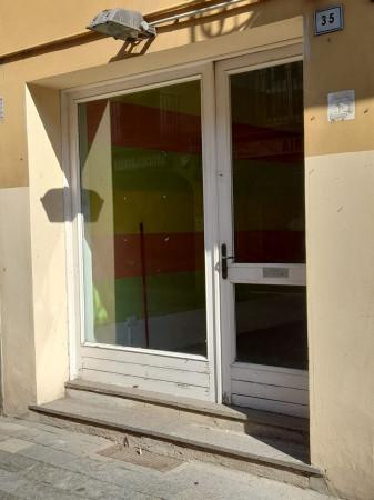 Negozio in Via Vittorio Emanuele II, Pizzighettone, Pizzighettone, {3} - Foto 2