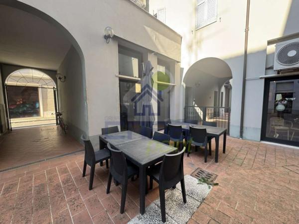Negozio in Via Mentana 2, Guastalla, {3} - Foto 1