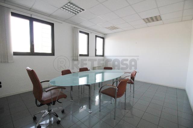 Büro in Via Vecchia Ferriera, Vicenza - Foto 1