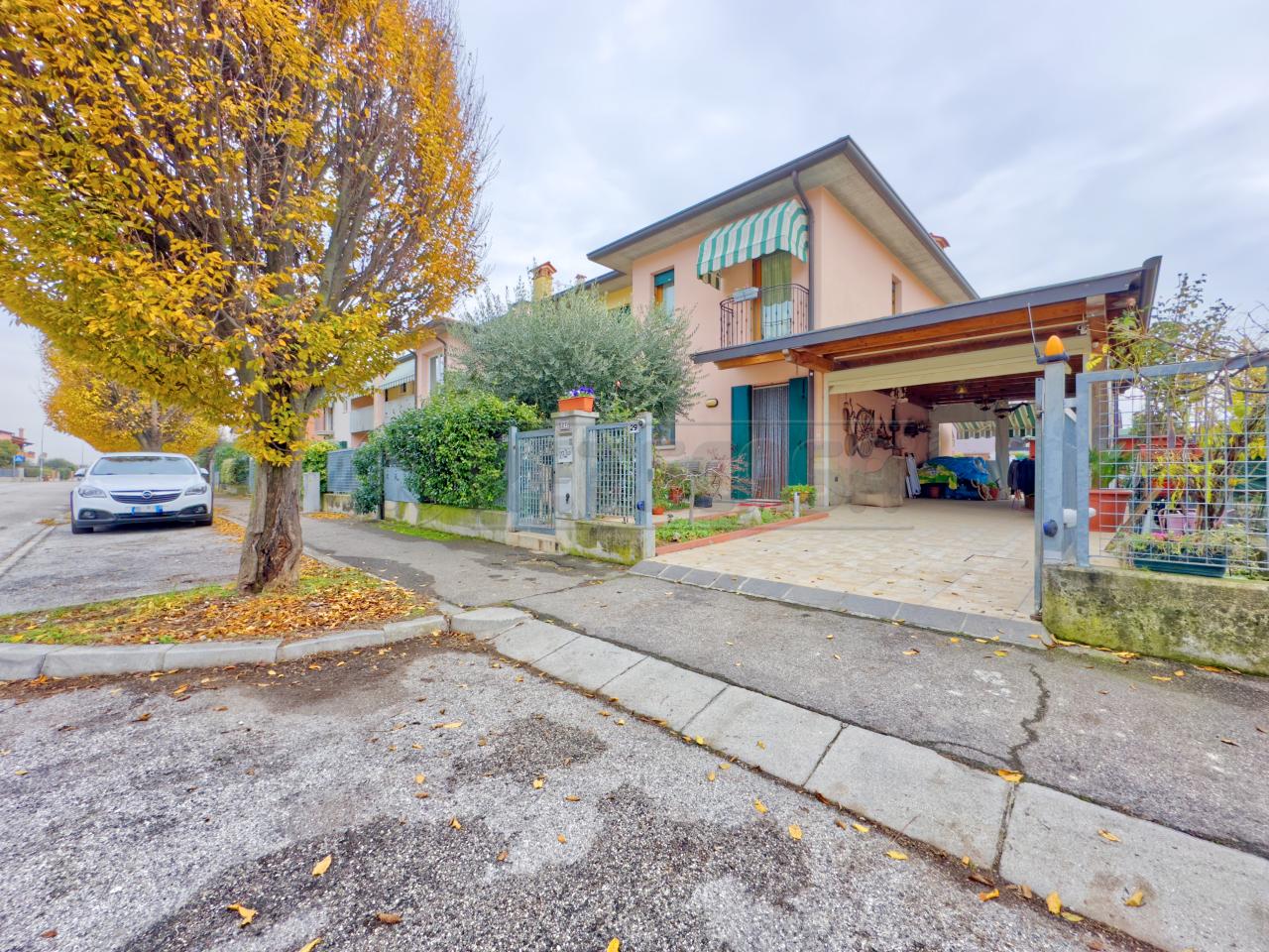 Villa a schiera in vendita a Castegnero