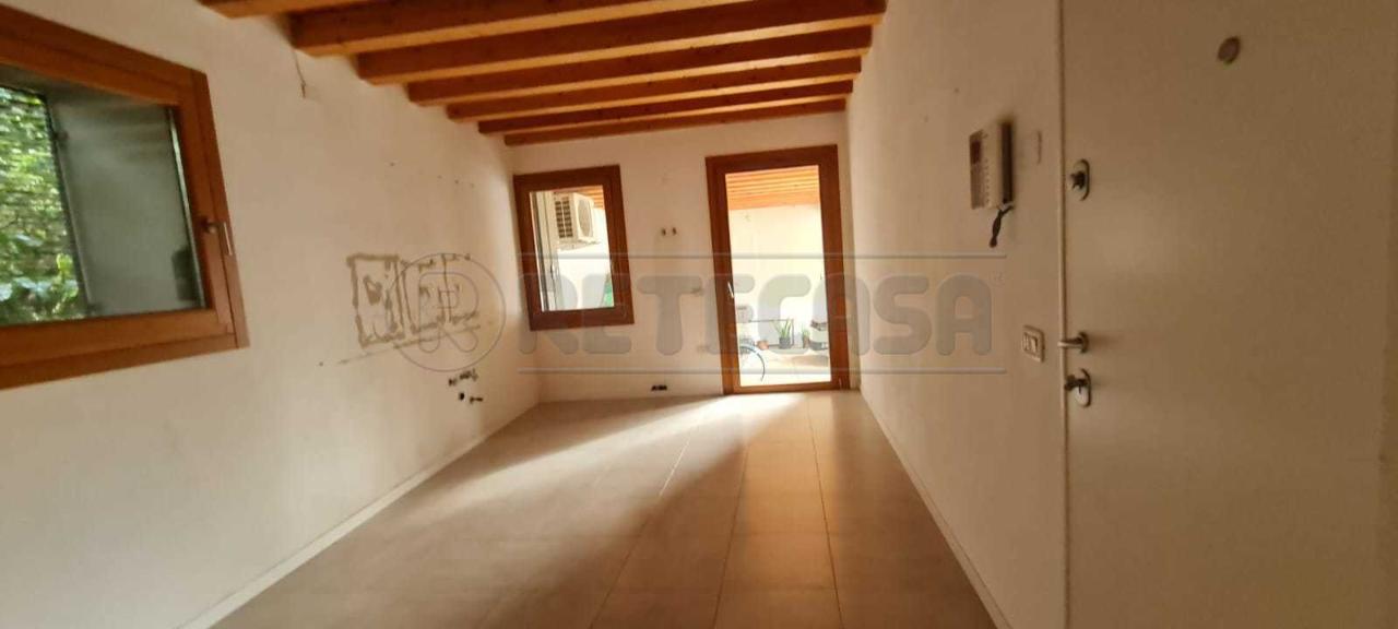 Ufficio in Via Canova  12, Isola Vicentina, {3} - Foto 2