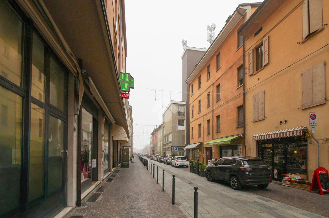 Ufficio in Via Cesare Battisti 95, Sassuolo, {3} - Foto 2