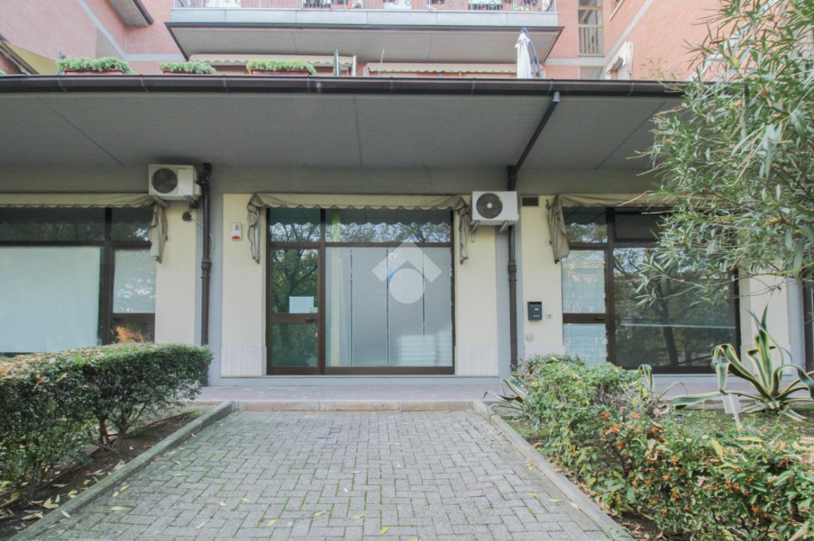 Negozio in Via Togliatti 5, Formigine, {3} - Foto 1