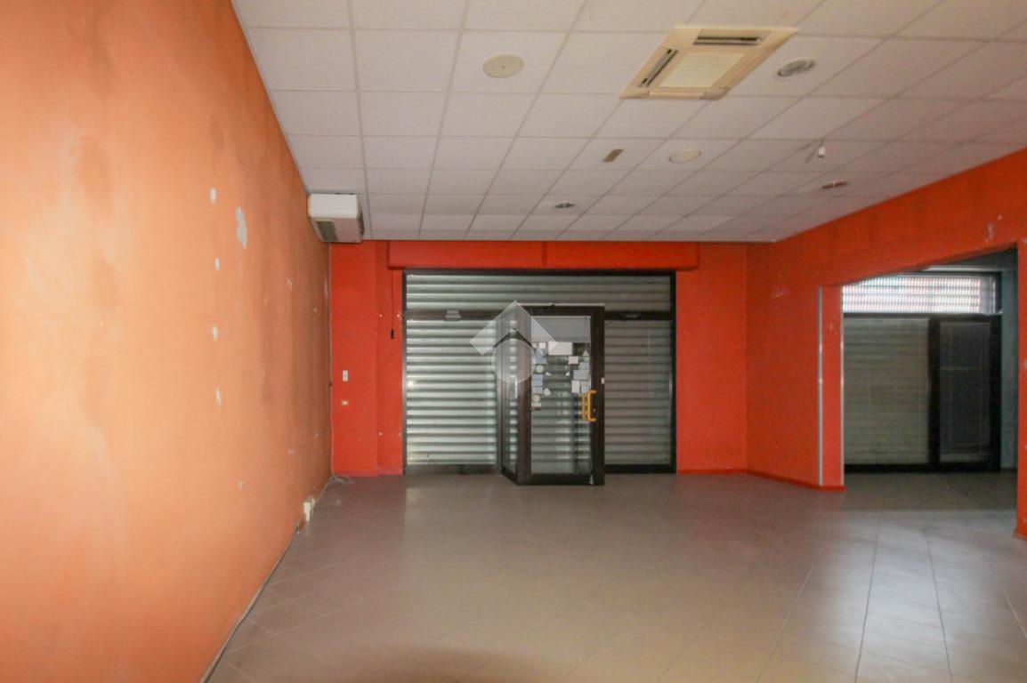 Negozio in Via Modenese, Vignola, {3} - Foto 1