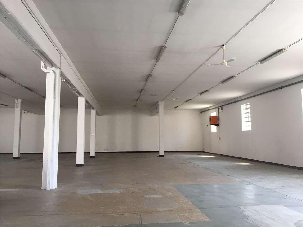 Magazzino in Via Caorsana, Piacenza - Foto 1