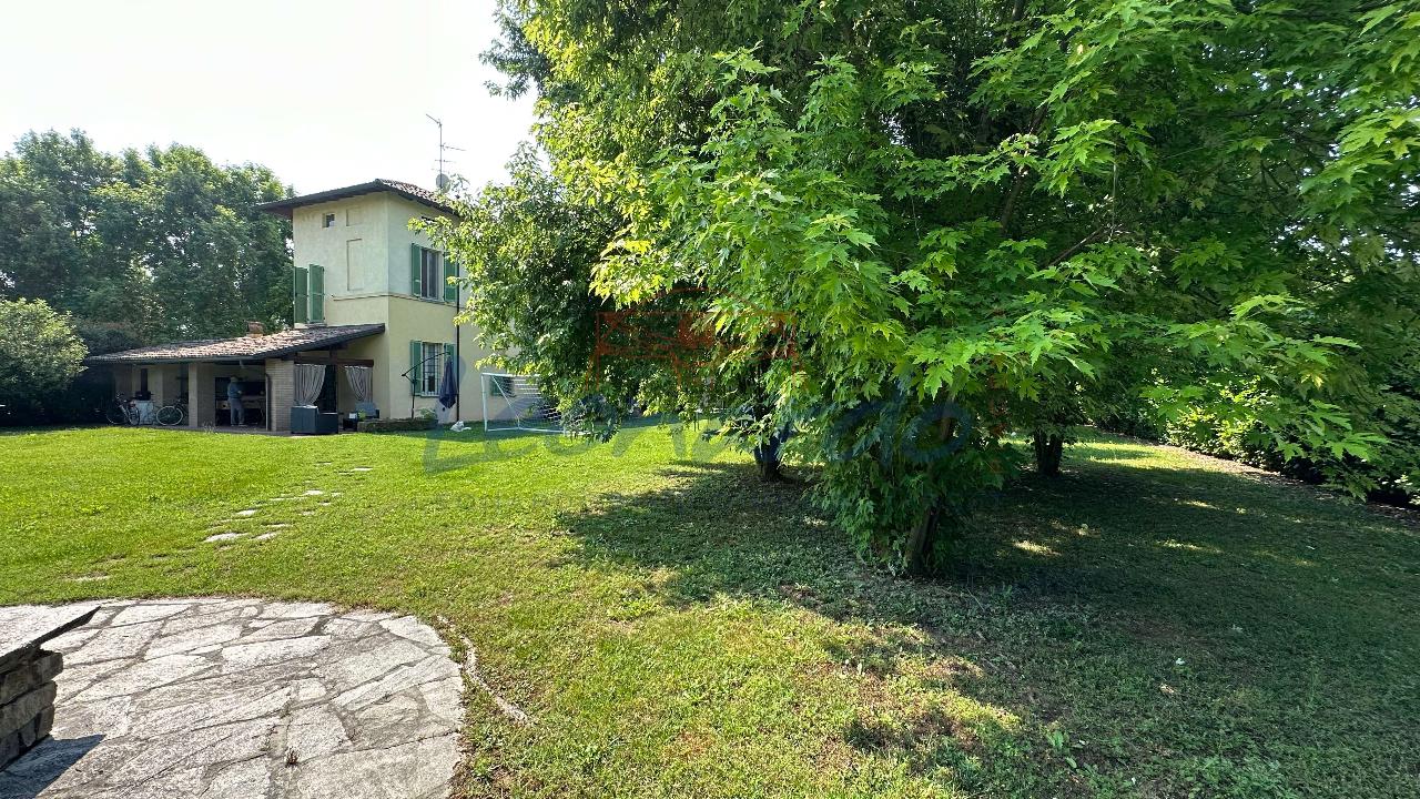 Villa unifamiliare in vendita a Piacenza