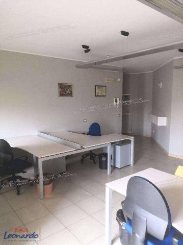 Gemeinschaftsbüro in Via Bolzoni, 17, Piacenza - Foto 1