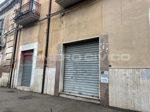 Negozio in Via Alessandro Manzoni, Foggia, {3} - Foto 2