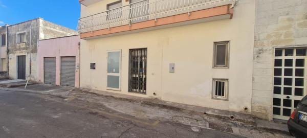 Negozio in Via Tripoli 23, Vernole, {3} - Foto 1