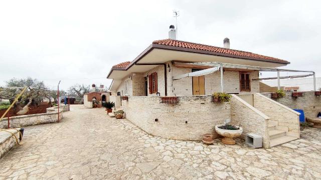 Detached house in Contrada Virbo 861, Monopoli - Photo 1