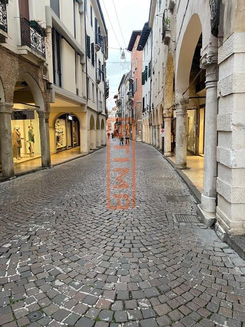 Negozio in , Treviso, {3} - Foto 1