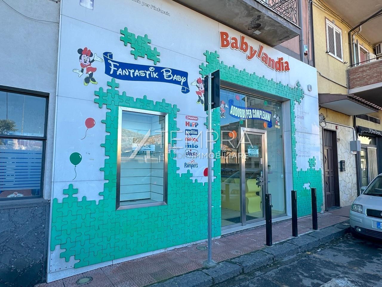 Negozio in , Adrano, {3} - Foto 2