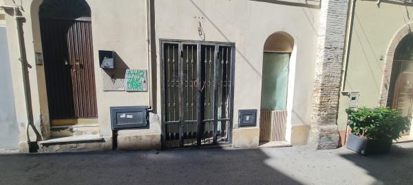 Abbigliamento in Via Luigi Marchesani, Vasto, {3} - Foto 1