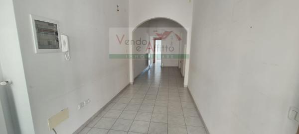 Negozio in , Vasto, {3} - Foto 2