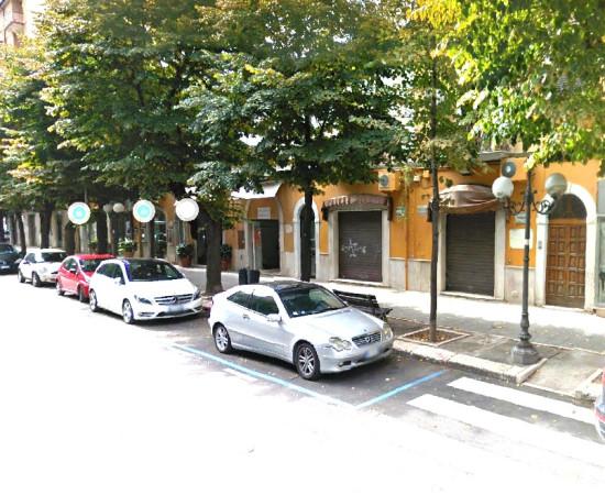 Negozio in Corso Pietro Giannone 92, Foggia, {3} - Foto 1