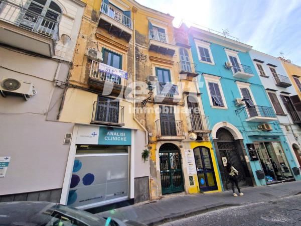 Magazzino in Via Diego Colamarino, Torre Del Greco, {3} - Foto 1