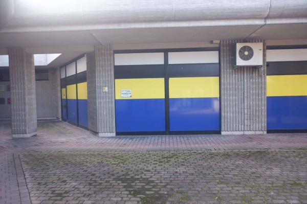 Negozio in Via Saronnese 44, Legnano, {3} - Foto 1