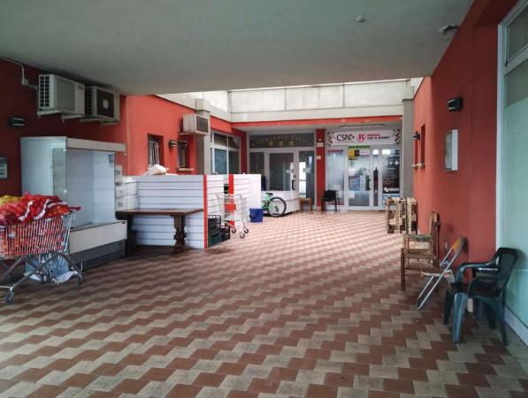 Negozio in Via Guerzoni 62/C Corso, Castel Goffredo, {3} - Foto 1
