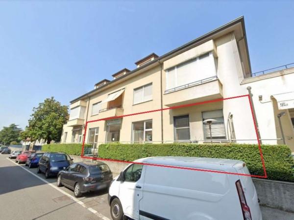 Negozio in Via Giovanni Battista Scalabrini 44, Como, {3} - Foto 1