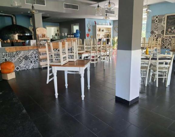 Negozio in Via Sant'Alessandro 5/a, Albizzate, {3} - Foto 1
