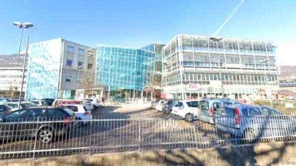 Negozio in Via Pasqui, 10 38068, Rovereto, {3} - Foto 1