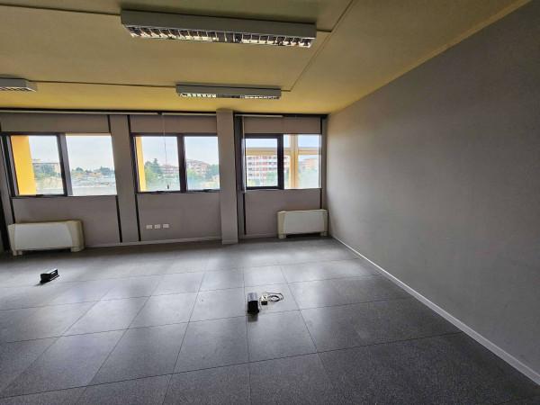 Ufficio in Via Sanzio 2d, Gallarate, {3} - Foto 1