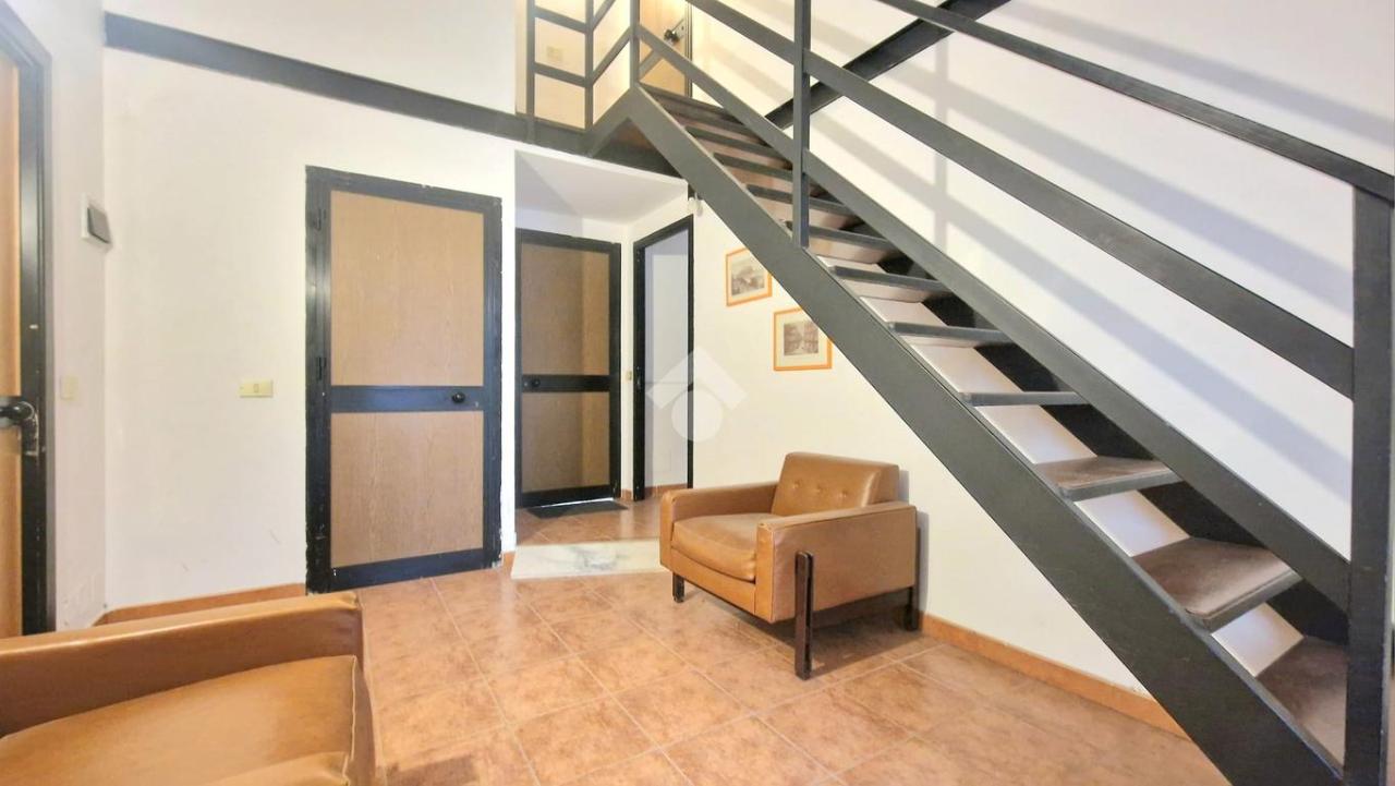 Ufficio in Via Sammartino 9, Palermo, {3} - Foto 1